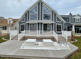 44 W Clear Lake Dr, Fremont, IN 46737