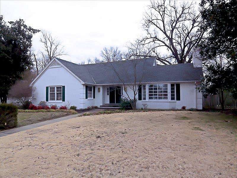 1st image of 1400 Oriole Dr