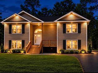 125 Franklin Dr, Hawley, PA 18428