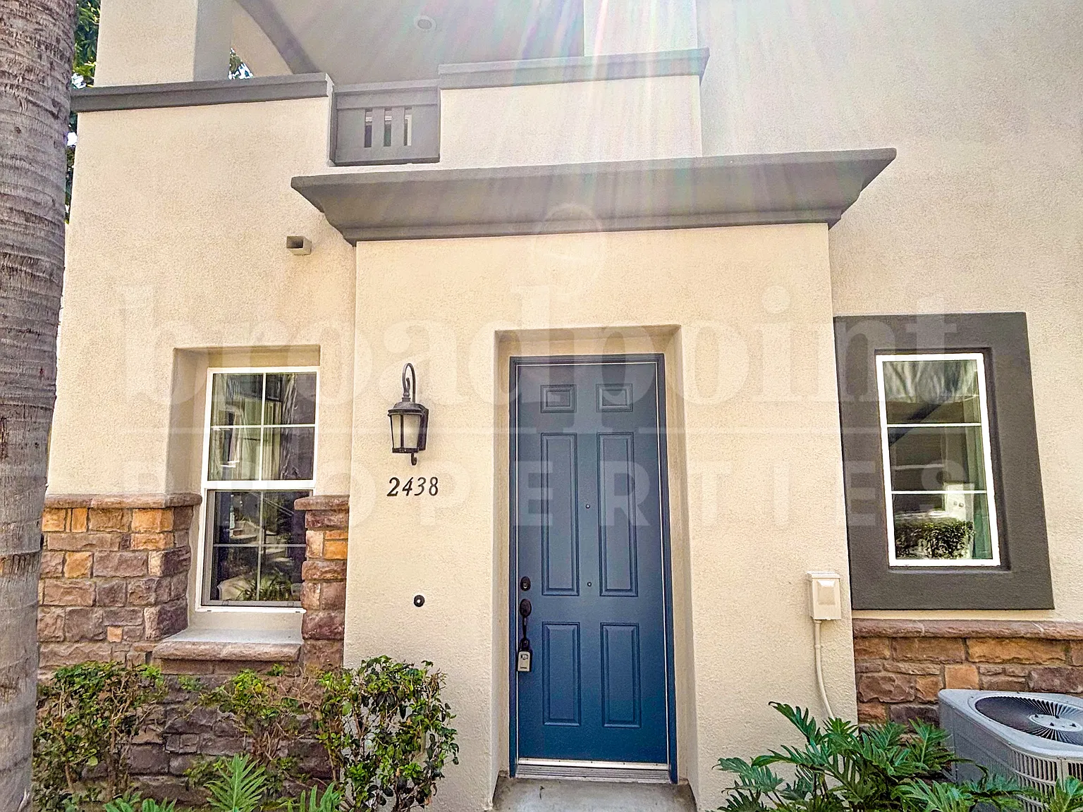 3 bed, 1649 sqft, $3,795 — Photo 2