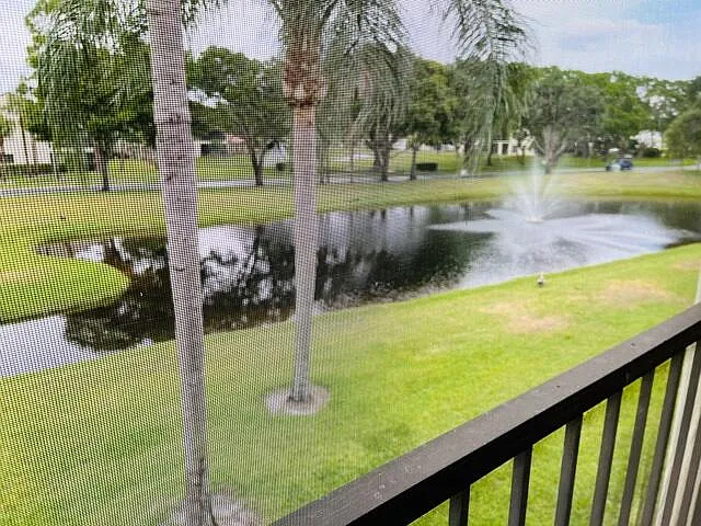 3386 Lucerne Park Dr — Photo 3