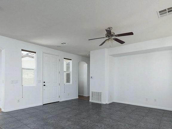 4th image of 1371 Oakmont Ct