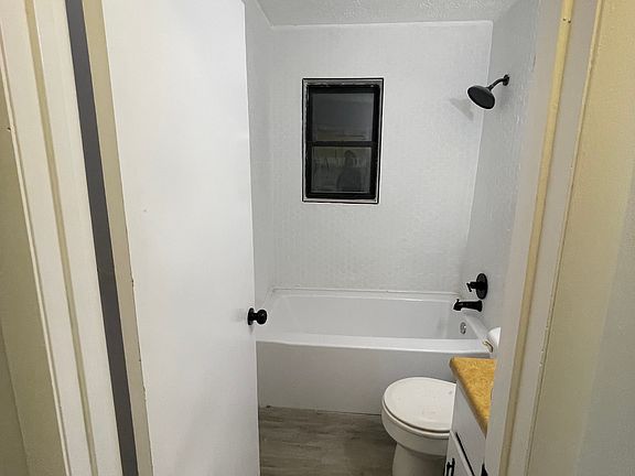 4th image of 115 Myatt Dr #B