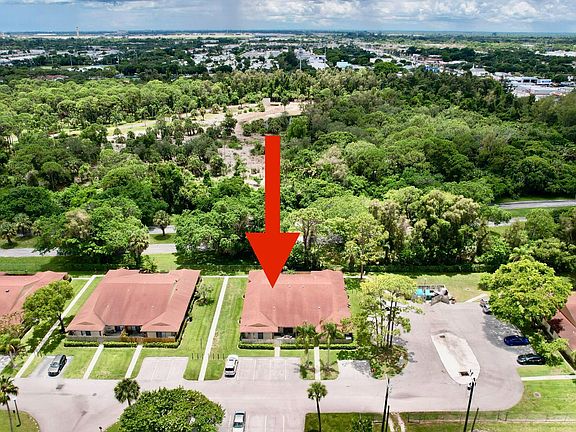 2nd image of 4272 Woodstock Drive #D
