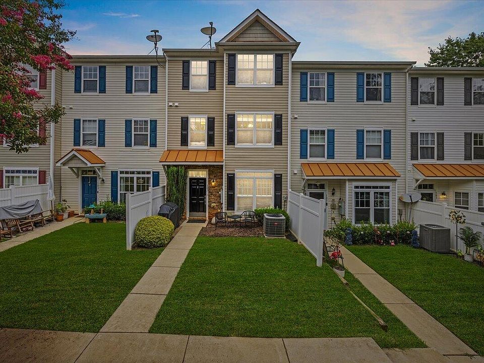 1st image of 2220 Raven Rd Unit 107