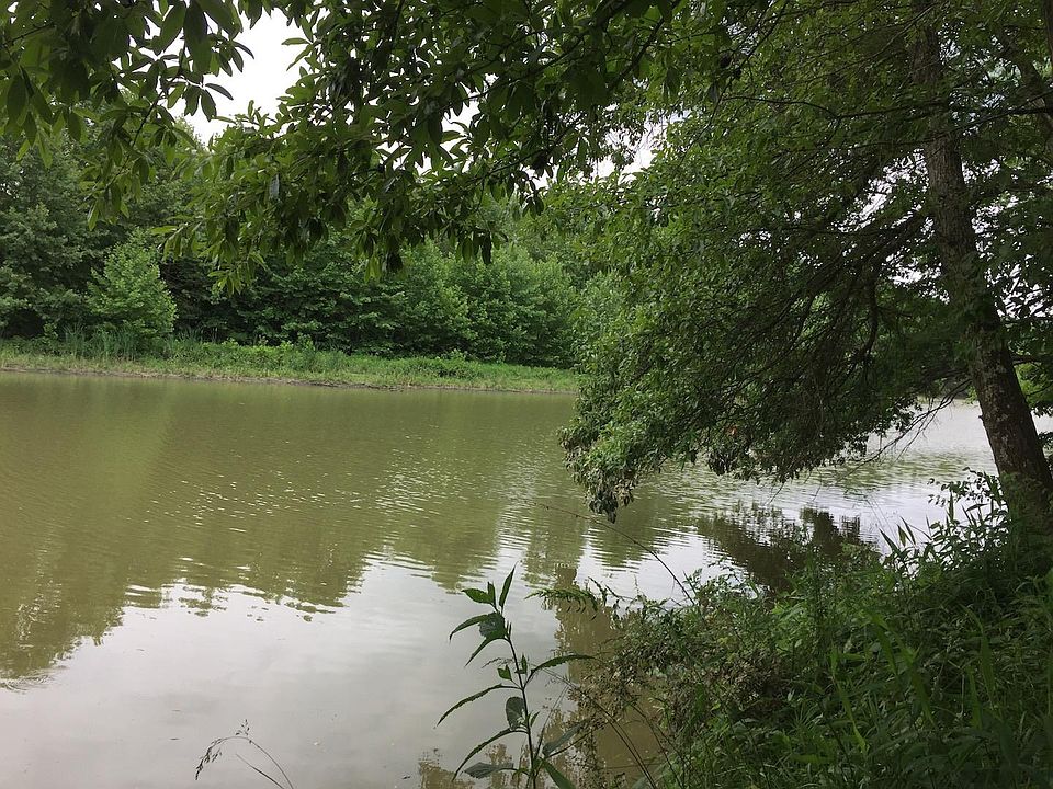 2nd image of 640 Buckeye Hills Rd