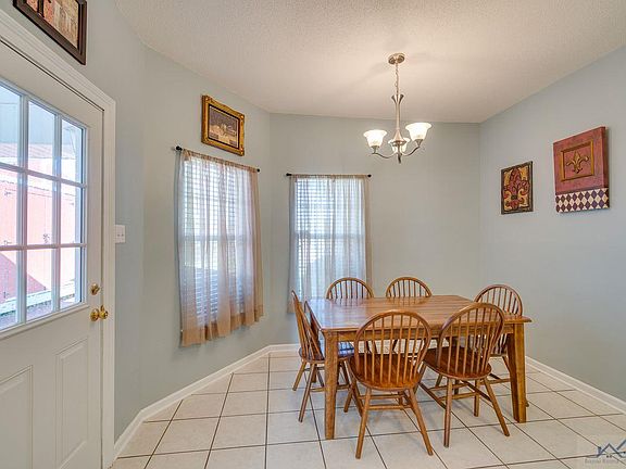 5th image of 344 Windward Dr