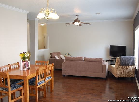 2nd image of 734 Las Puertas