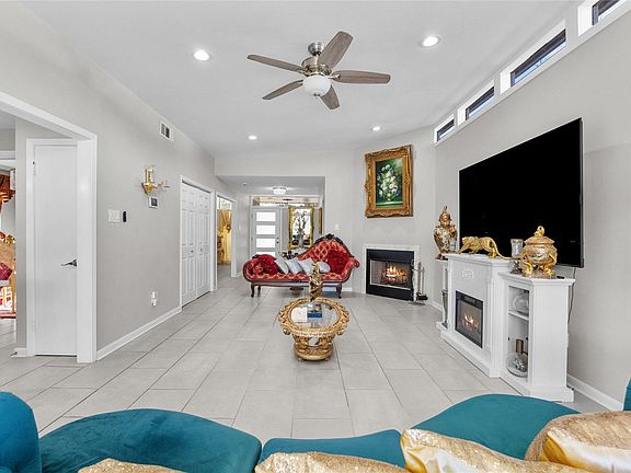 4th image of 4914 Goose Creek Drive