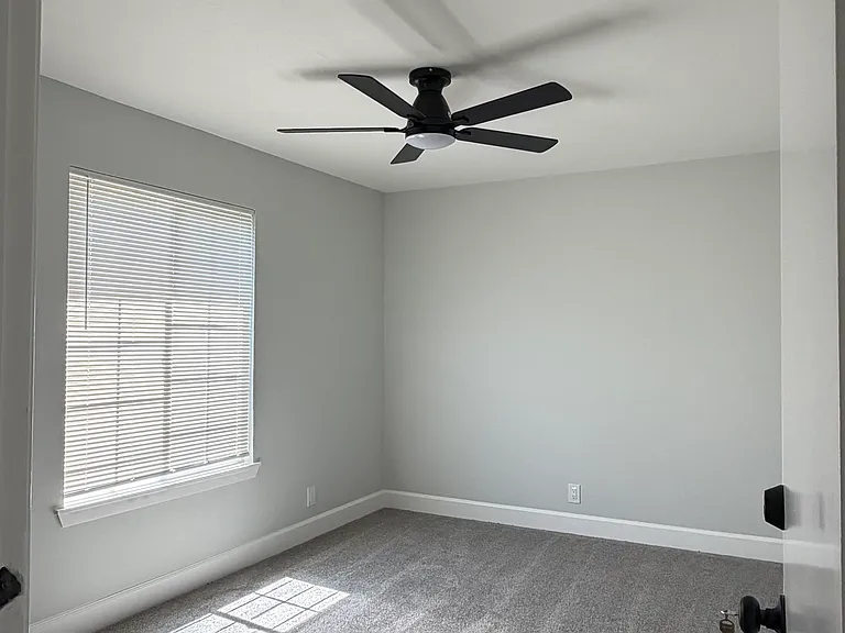 4415 Dove Ct — Photo 9