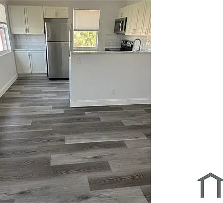 1010 Adams St — Photo 3