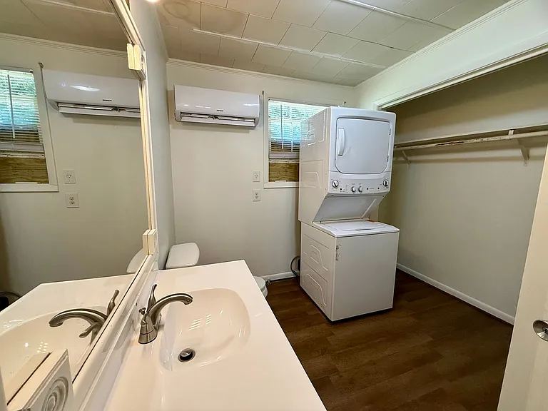 819 W Emerson St — Photo 15
