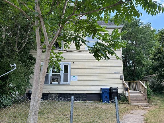 2nd image of 414 Pond St