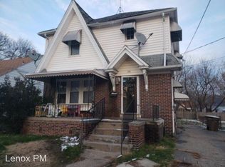 84 N Sanford St, Pontiac, MI 48342