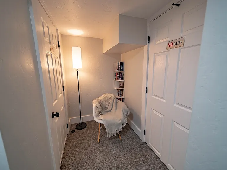 119 N 200 E — Photo 50