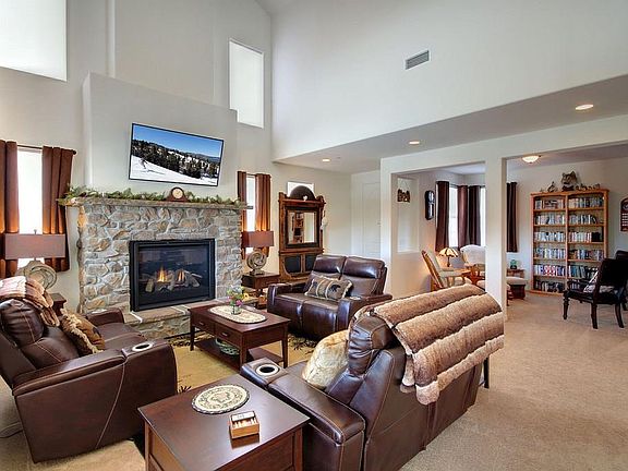5th image of 209 Crimson Cir