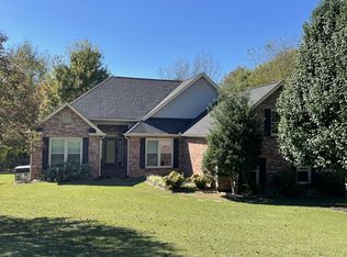 514 Lakeside Dr, Springfield, TN 37172