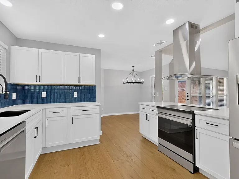 215 Aspenway Dr — Photo 19