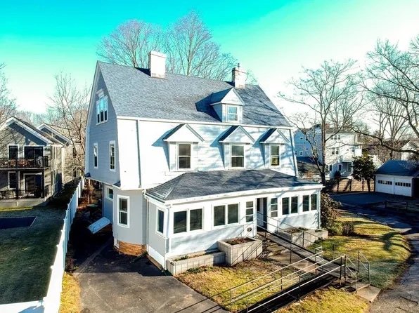 19 Cloelia Ter, Newton, MA 02460