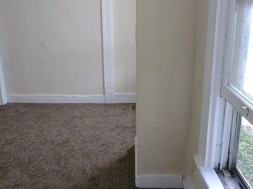 1st image of 1401 Sylvanie St APT A