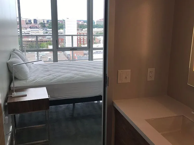 404 E College St #1406 — Photo 13