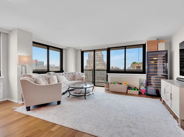 515 East 72nd Street image 1 of 5