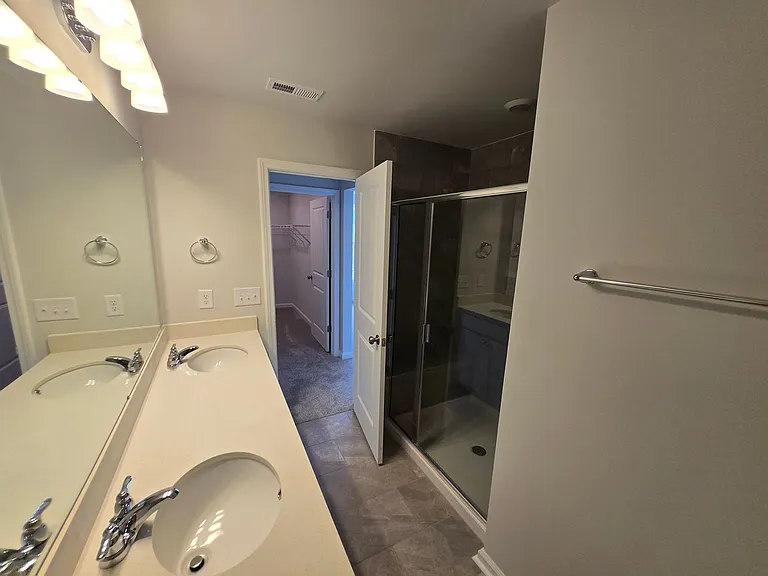 611 Glen Clova — Photo 24