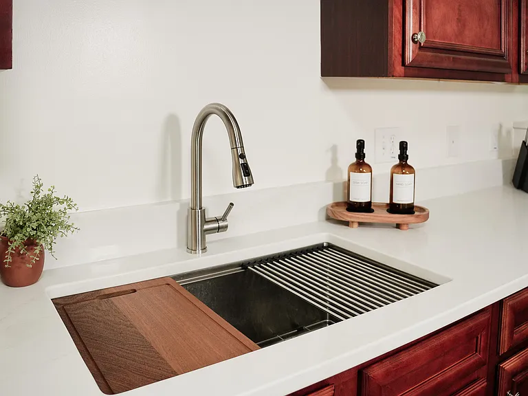 803 Broderick Cir — Photo 19