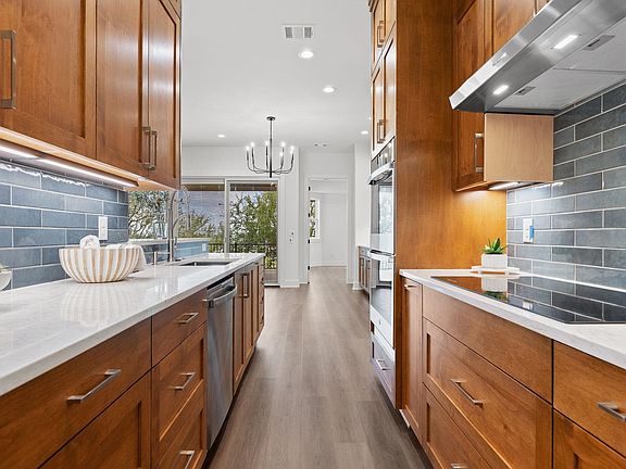 3rd image of 1110 Monterrey Oak Cir
