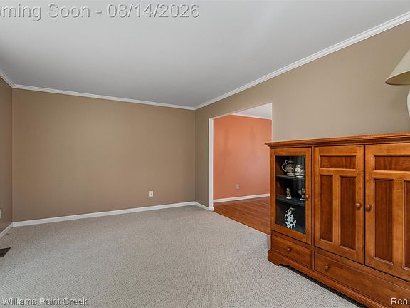2nd image of 346 Folkstone Ct