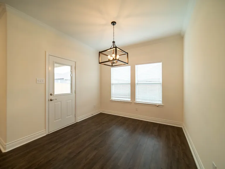8503 Christie Ln — Photo 2