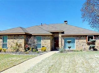 313 Sycamore Creek Rd, Allen, TX 75002