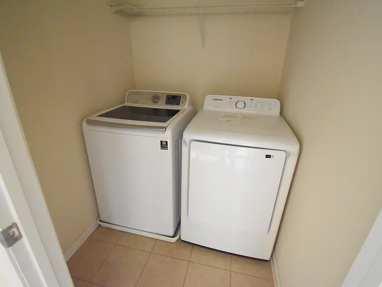9620 Camberley Ave NW — Photo 10