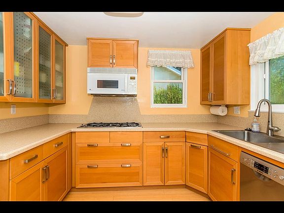 3rd image of 1852 Pamela Ln