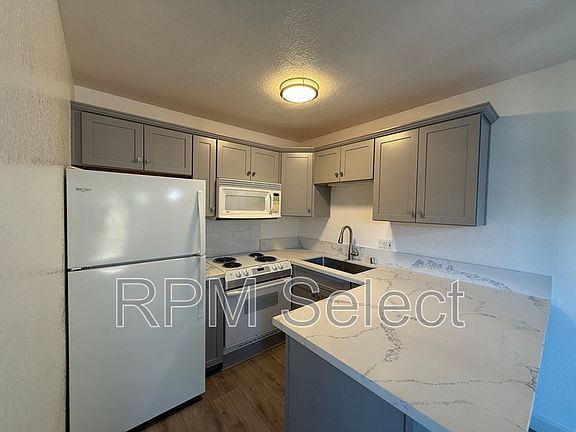 4th image of 2294 Woodside Ln Unit 5