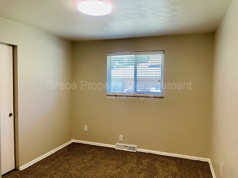 3583 Wright St — Photo 12