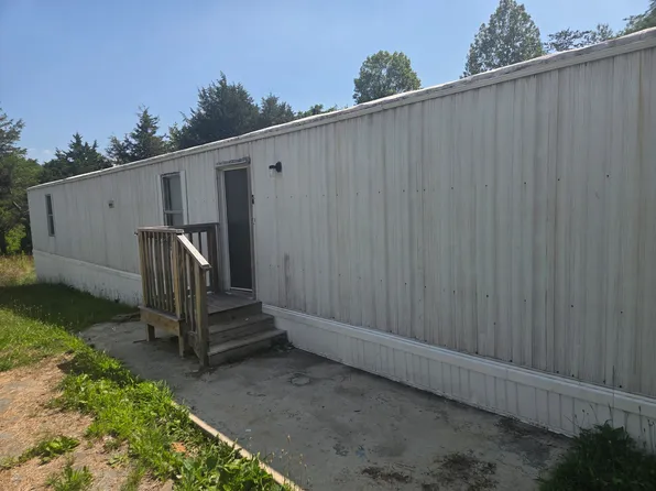 86 Milkweed Ln, Lynchburg, VA 24501