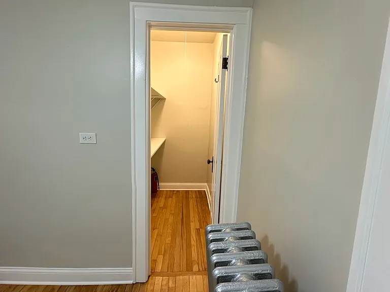 4056 N Marmora Ave #1 — Photo 7