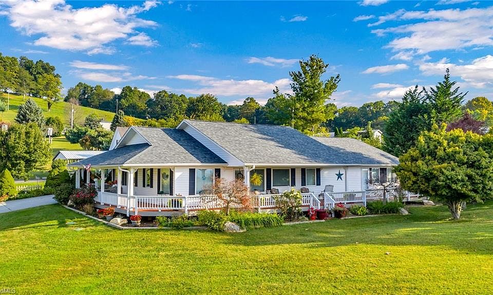 1st image of 30 Boyer Ln
