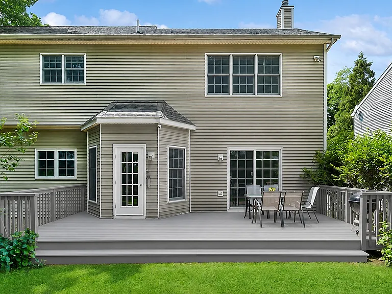 921 Shore Acres Dr — Photo 25