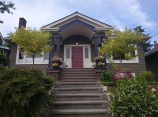 3216 NW 70th St, Seattle, WA 98117