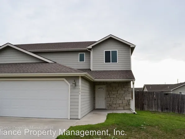 2604 Blueline Cir, Manhattan, KS 66502