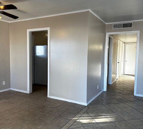4th image of 7412 Parkland Dr