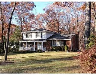107 Bradford Park Rd photo 1
