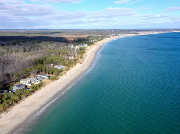 255 Seaside Ave, Saco, ME 04072