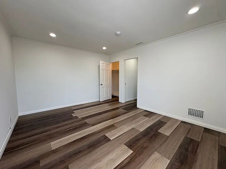 115 - 119 N Catalina St — Photo 12