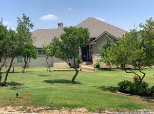 191 County Road 2812, Mico, TX 78056
