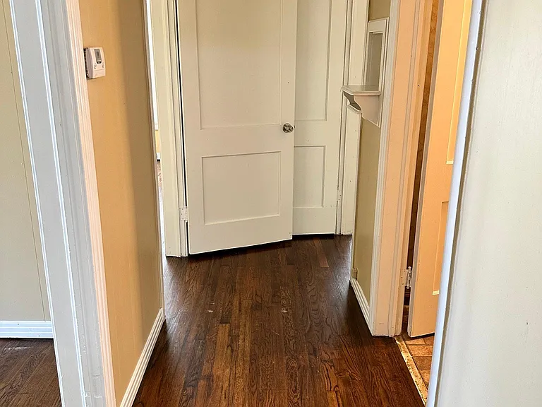 117 N Ash St — Photo 8