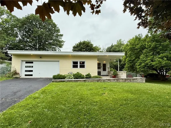 210 Goodrich Ave, Syracuse, NY 13210