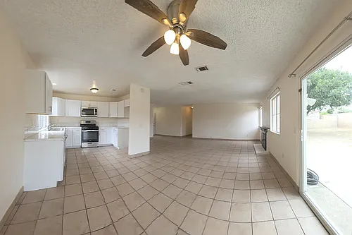 17330 Wabash Ave Photo 1